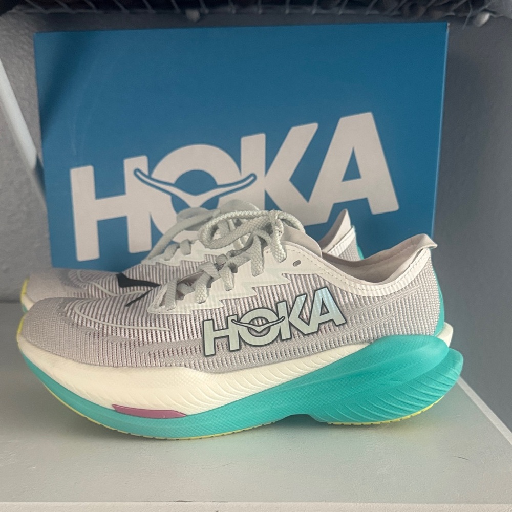 Hoka Women's Athletic Shoes Mach 2 - White and Teal- like new size 7.5